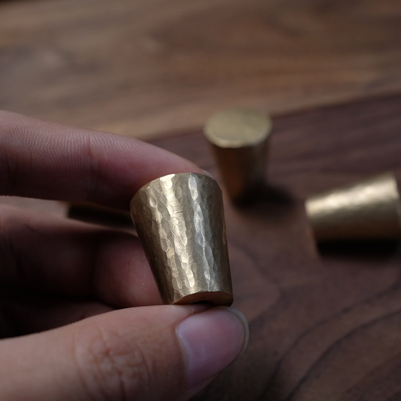 순수 구리 싱글 홀 손잡이, 망치질 처리된 황동 서랍  - Furniture Grade Hardware 리뷰 및 가격